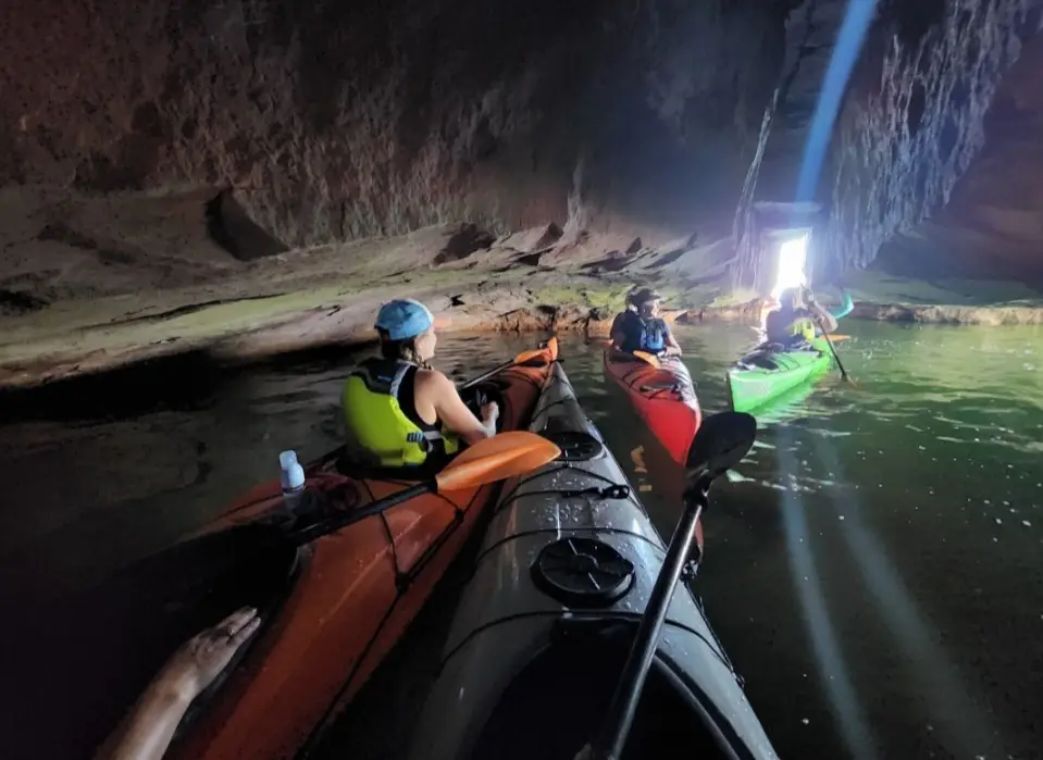apostle islands sea kayakers
